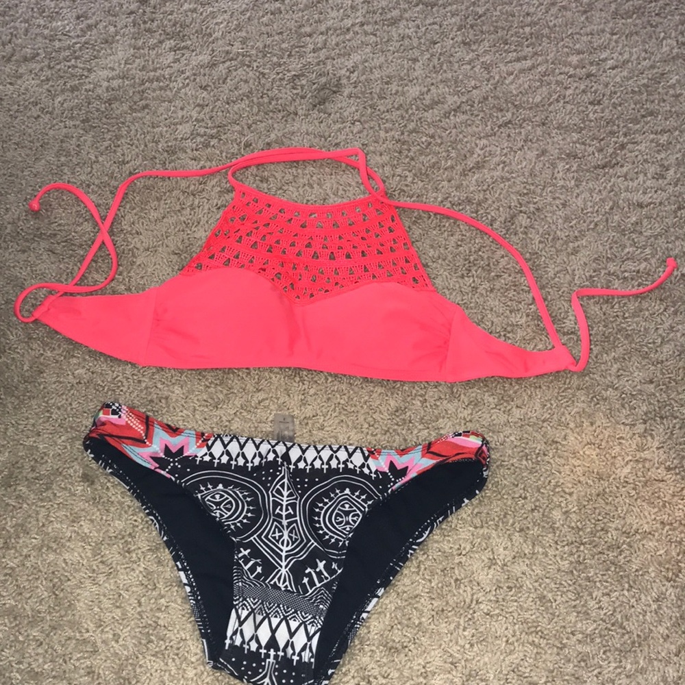 Swim suit
